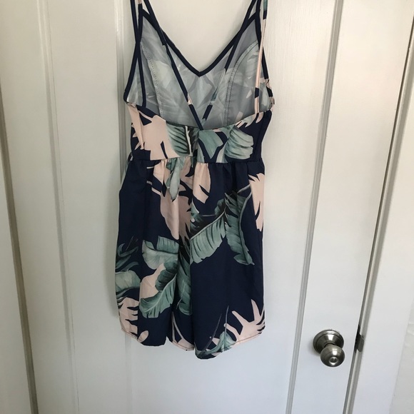 Tropical romper - Picture 2 of 3